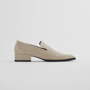 NWT Zara Low Heeled Squared Toe Patent Finish Shoe